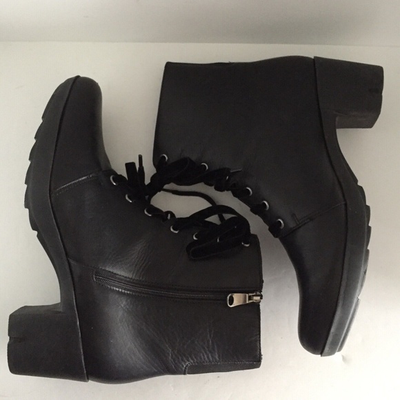 Munro Women Brittie Ankle Boots Leather Booties Round Toe Velvet Laces 11.5M EUC - Picture 11 of 16